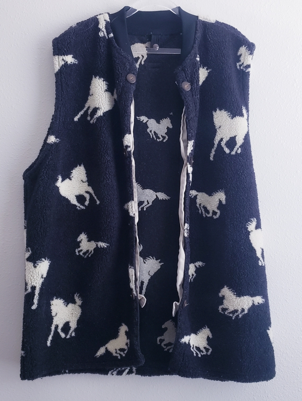 Outback Trading Co Horse Western Sherpa Vest - Picture 2 of 8